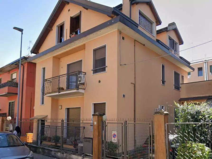 Immagine 7 di Appartamento in vendita  in Via Mantova a Rozzano