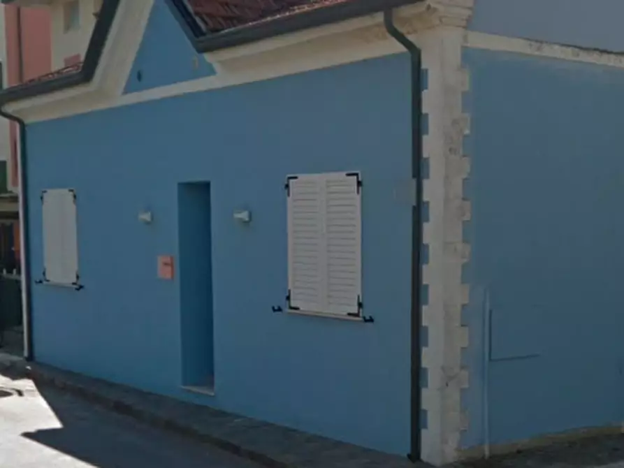 Immagine 4 di Porzione di casa in vendita  in via Porto Palos a Rimini