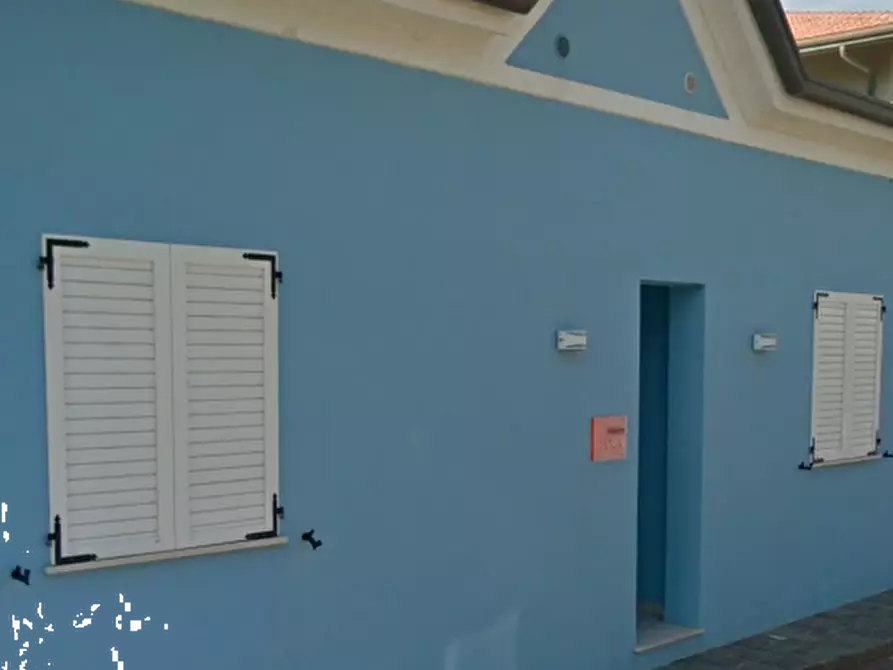 Immagine 9 di Porzione di casa in vendita  in via Porto Palos a Rimini