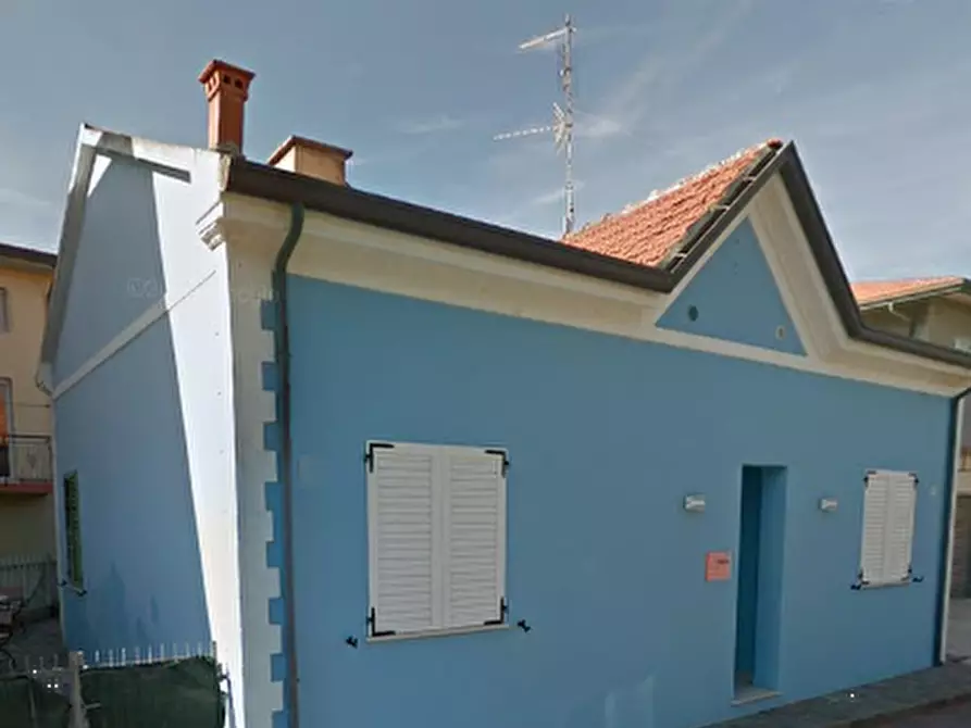 Immagine 6 di Porzione di casa in vendita  in via Porto Palos a Rimini