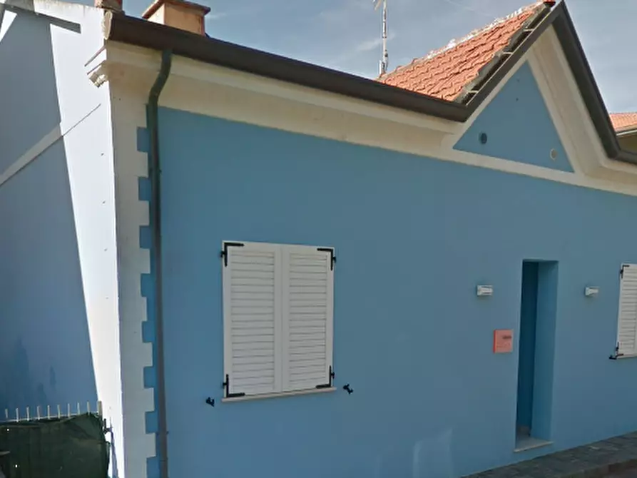Immagine 5 di Porzione di casa in vendita  in via Porto Palos a Rimini