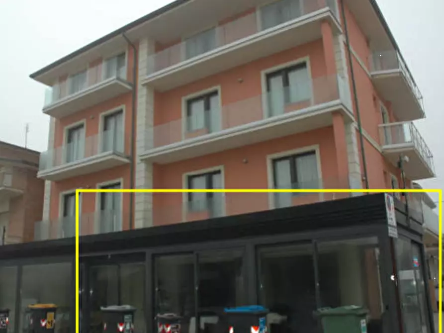 Immagine 8 di Hotel in vendita  in Via Porto Palos a Rimini