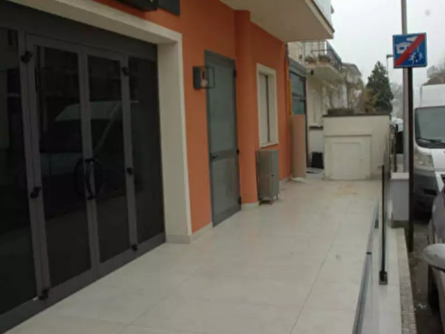 Immagine 4 di Hotel in vendita  in Via Porto Palos a Rimini