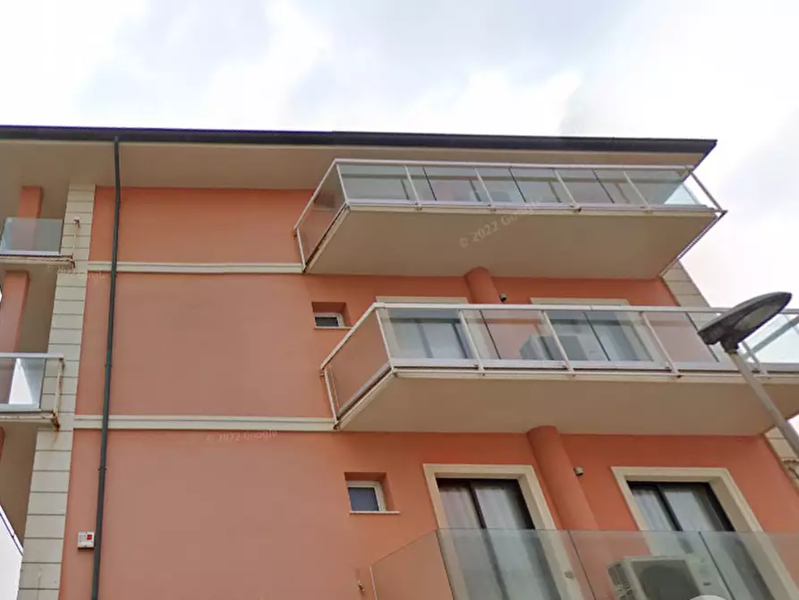 Immagine 3 di Hotel in vendita  in Via Porto Palos a Rimini