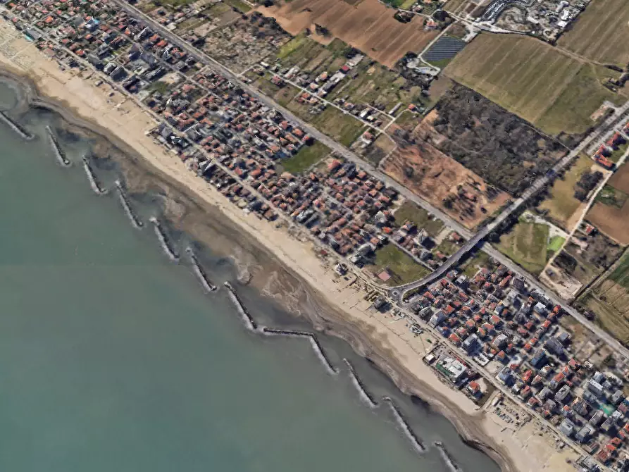 Immagine 15 di Hotel in vendita  in Via Porto Palos a Rimini