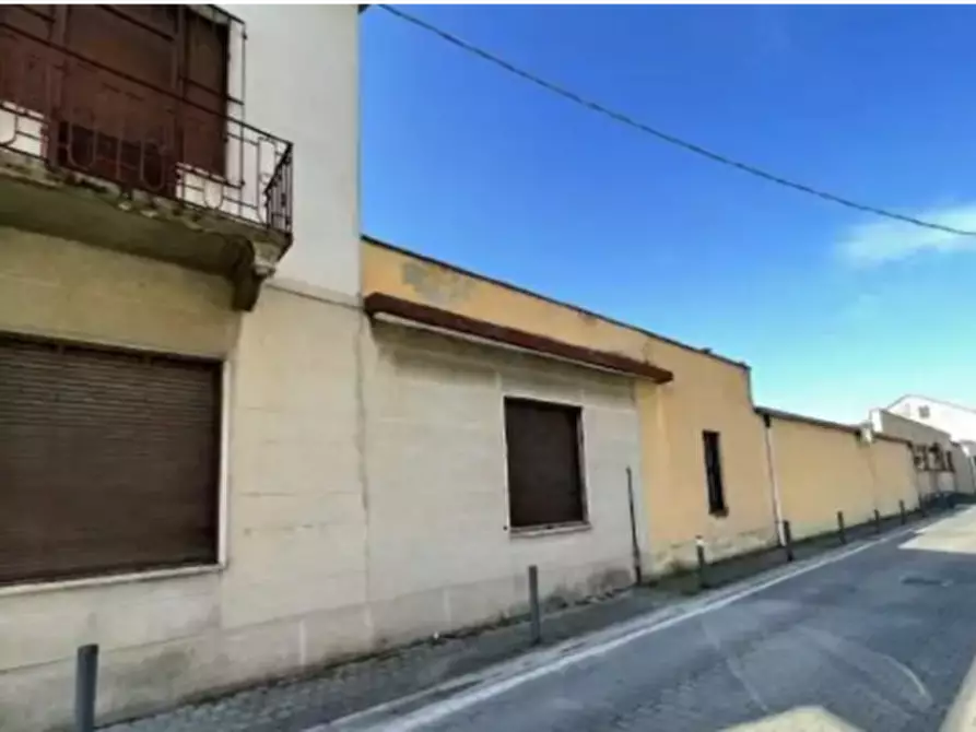 Immagine 1 di Capannone industriale in vendita  in Via Pasubio a Lissone