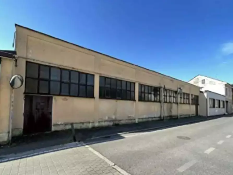 Immagine 2 di Capannone industriale in vendita  in Via Pasubio a Lissone