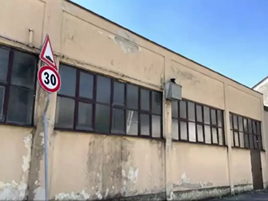 Immagine 3 di Capannone industriale in vendita  in Via Pasubio a Lissone