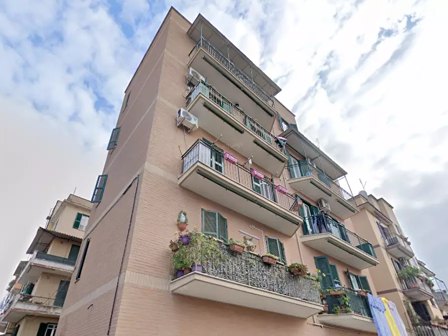 Immagine 2 di Appartamento in vendita  in Via Pio Joris a Roma
