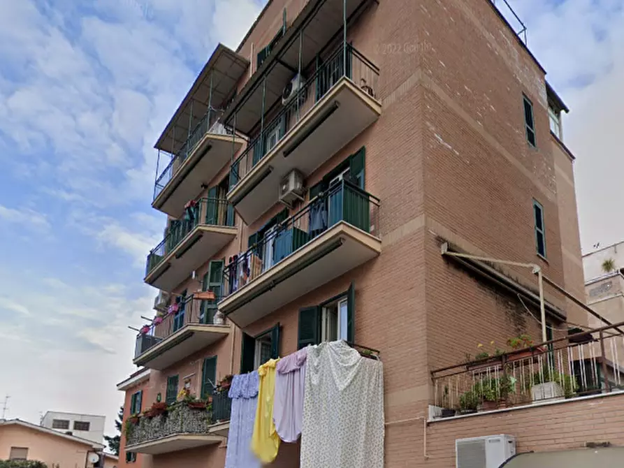 Immagine 6 di Appartamento in vendita  in Via Pio Joris a Roma