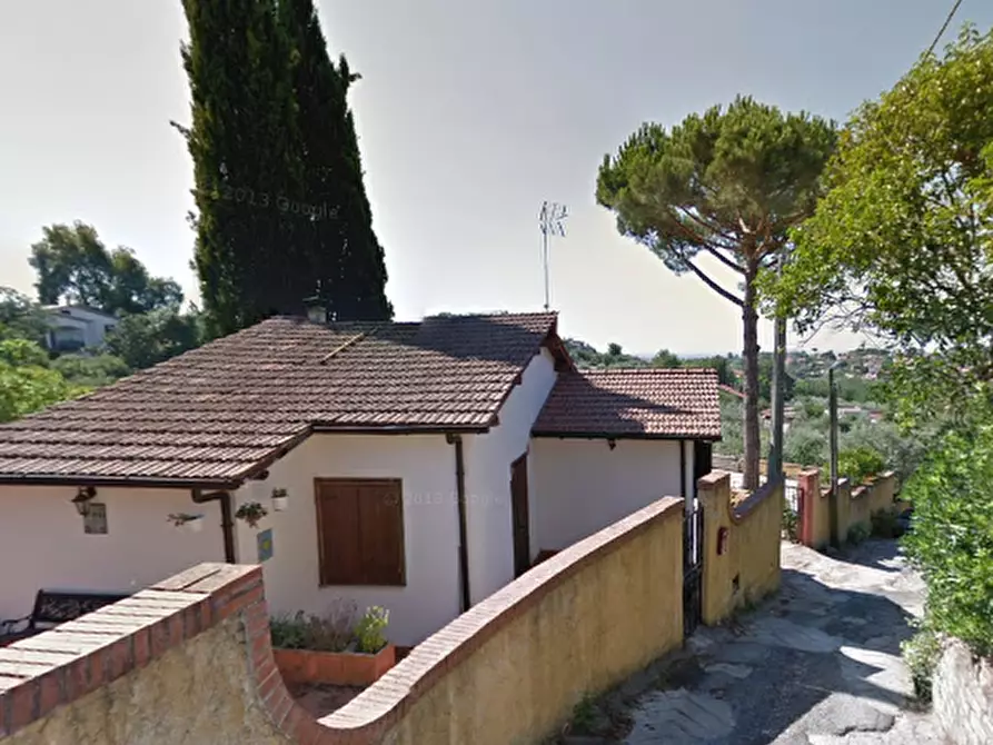 Immagine 10 di Villa in vendita  in Via Redina Pennacchi a Velletri