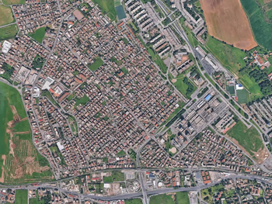 Immagine 3 di Garage in vendita  in Via Martino Rota a Roma