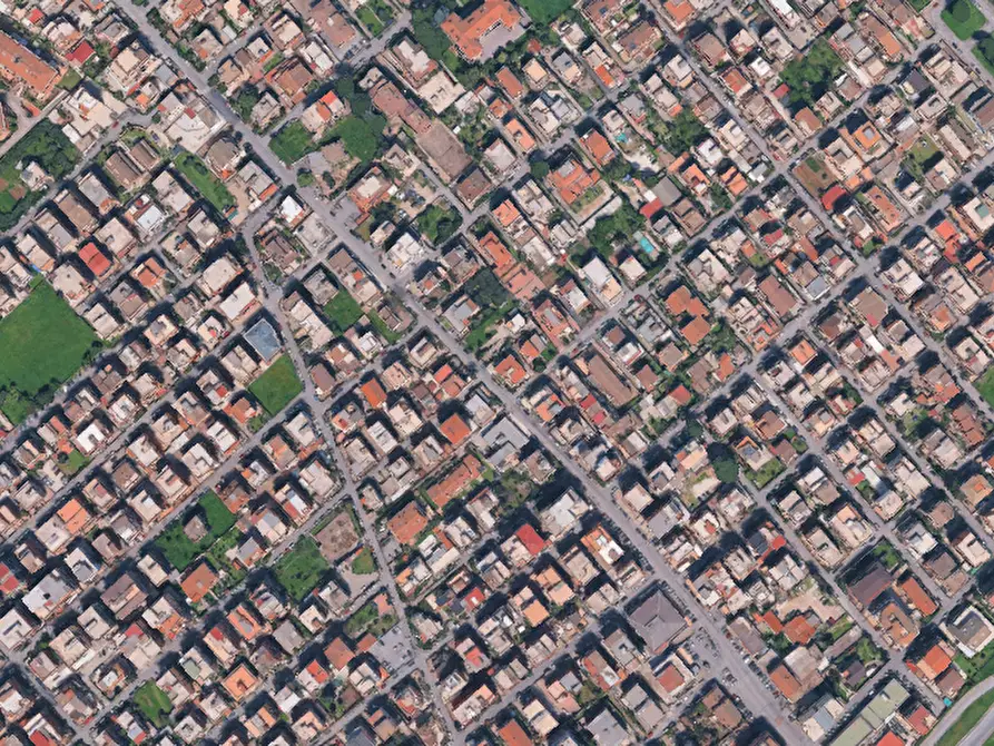 Immagine 4 di Garage in vendita  in Via Martino Rota a Roma