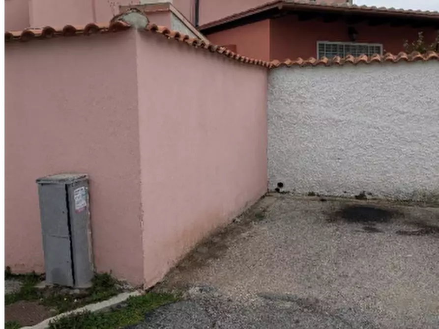 Immagine 6 di Appartamento in vendita  in Via Teverone a Ardea