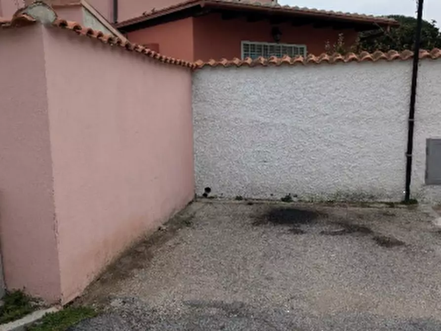 Immagine 7 di Appartamento in vendita  in Via Teverone a Ardea