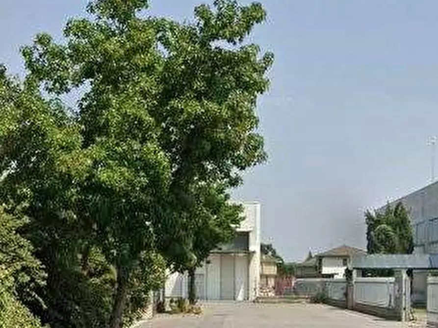 Immagine 3 di Capannone industriale in vendita  in Via Ada Negri a Cavenago D'adda