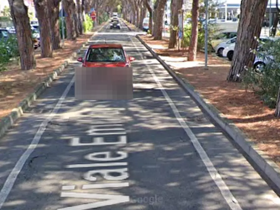 Immagine 6 di Negozio in vendita  in Viale Emilia a Riccione