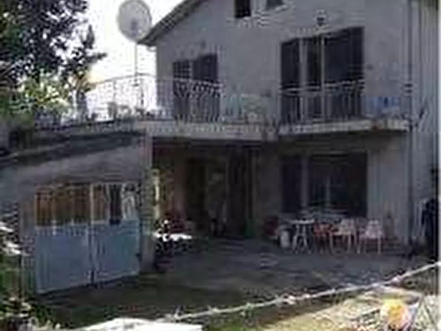 Immagine 3 di Appartamento in vendita  in Via Tomba a Santarcangelo Di Romagna