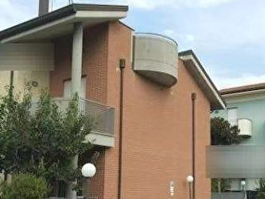 Immagine 3 di Appartamento in vendita  in Via Fabio Filzi a Bellaria-Igea Marina