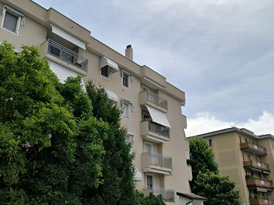 Immagine 10 di Appartamento in vendita  in Via Alessandrini a Paullo