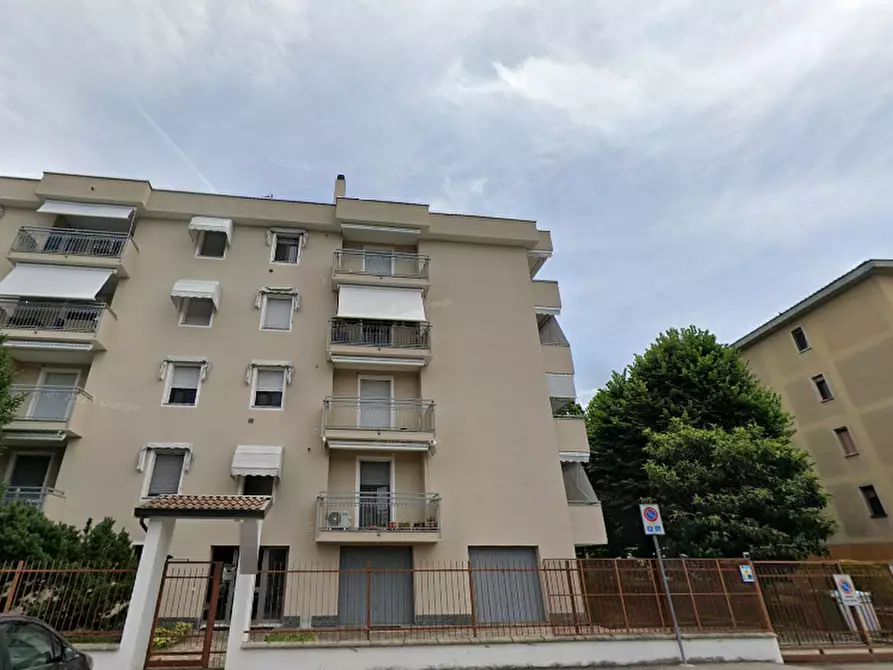 Immagine 6 di Appartamento in vendita  in Via Alessandrini a Paullo