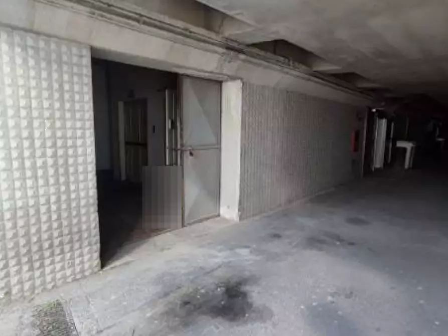 Immagine 1 di Magazzino in vendita  in Via Volturno a Brugherio