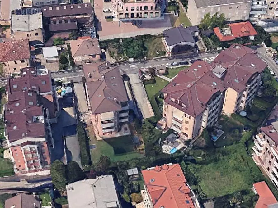 Immagine 16 di Appartamento in vendita  in Via Giuseppe Mercalli a Cesano Maderno