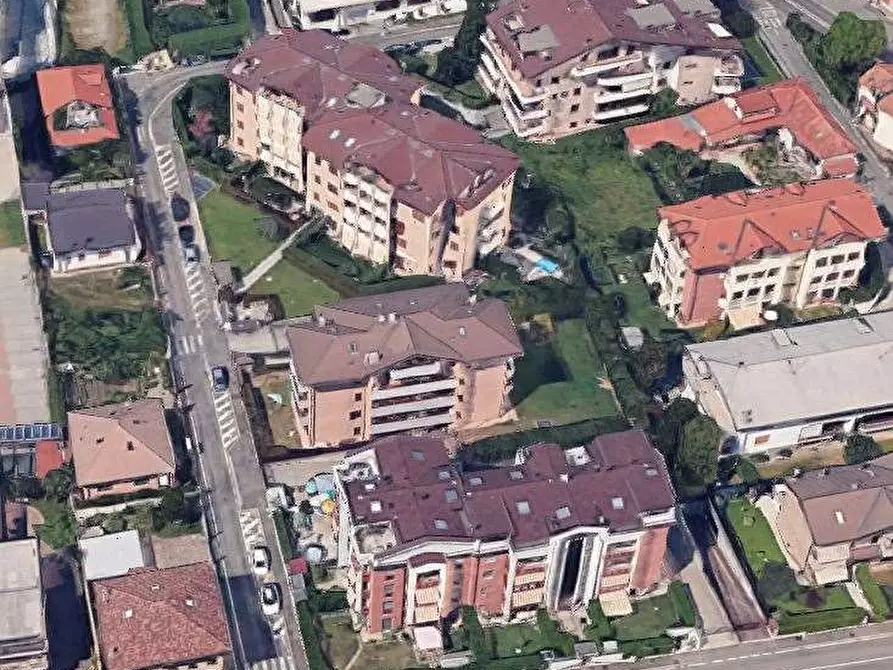 Immagine 17 di Appartamento in vendita  in Via Giuseppe Mercalli a Cesano Maderno