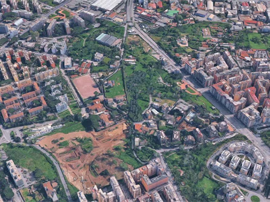 Immagine 6 di Garage in vendita  in Via Feronia a Roma