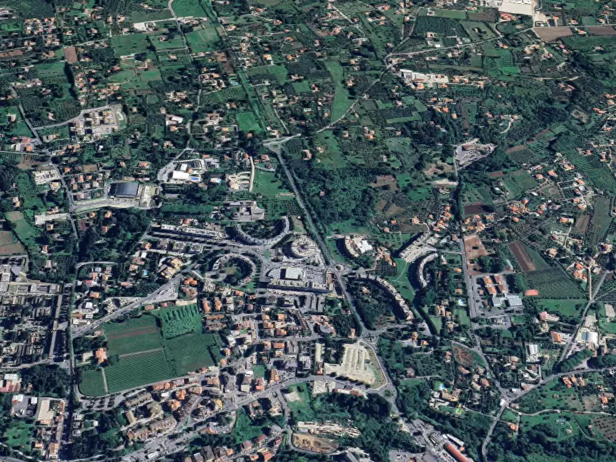 Immagine 16 di Negozio in vendita  in Via Filippo Turati a Velletri