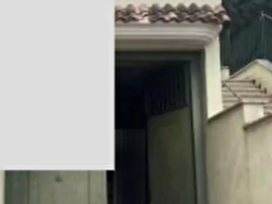 Immagine 3 di Garage in vendita  in Via Spagna  a Guidonia Montecelio