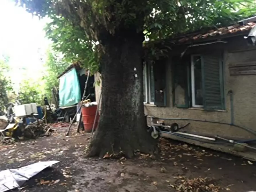 Immagine 2 di Villa in vendita  in Viale della Stazione a Zagarolo