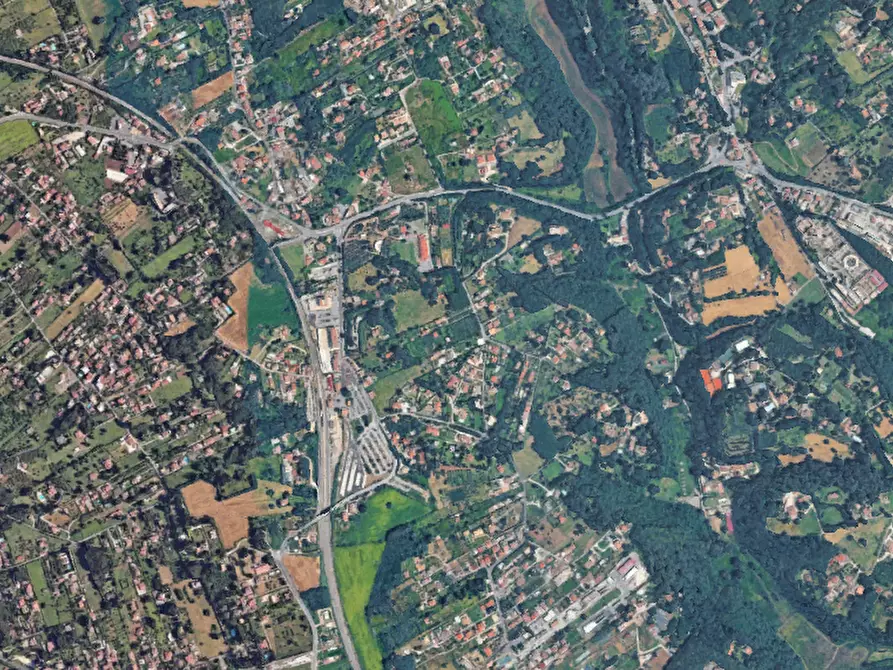 Immagine 8 di Villa in vendita  in Viale della Stazione a Zagarolo