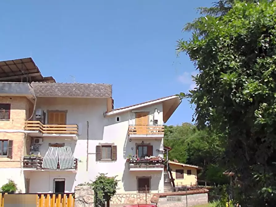 Immagine 14 di Villa in vendita  in Viale della Stazione a Zagarolo