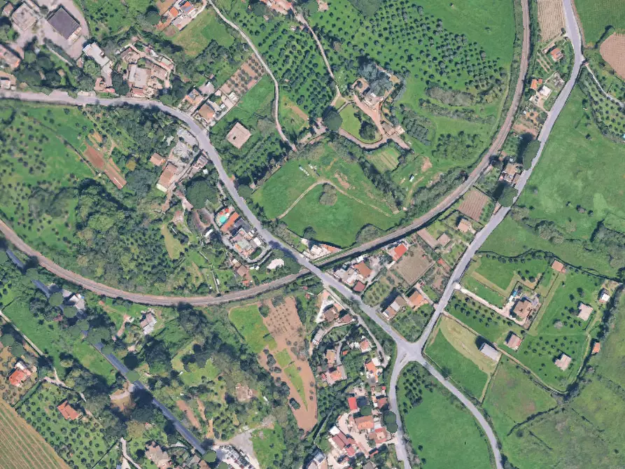 Immagine 3 di Terreno agricolo in vendita  in Via Romana a Ciampino