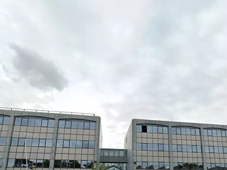 Immagine 3 di Stabile in vendita  in Via di Tor Pagnotta  a Roma