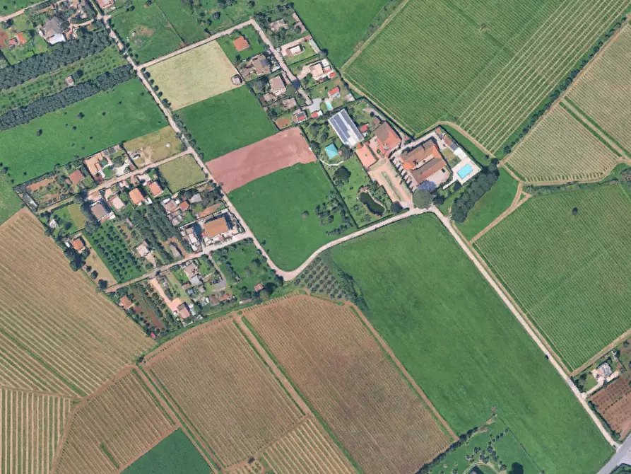Immagine 2 di Terreno agricolo in vendita  in Via Pietrelcina a Roma