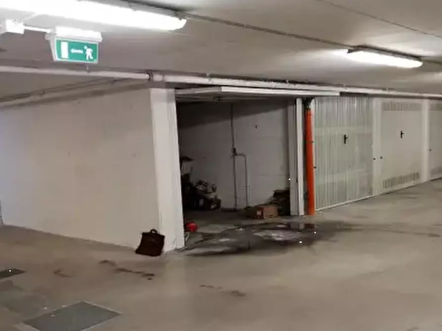 Immagine 15 di Appartamento in vendita  in Sez. Magrè viale Roma a Schio