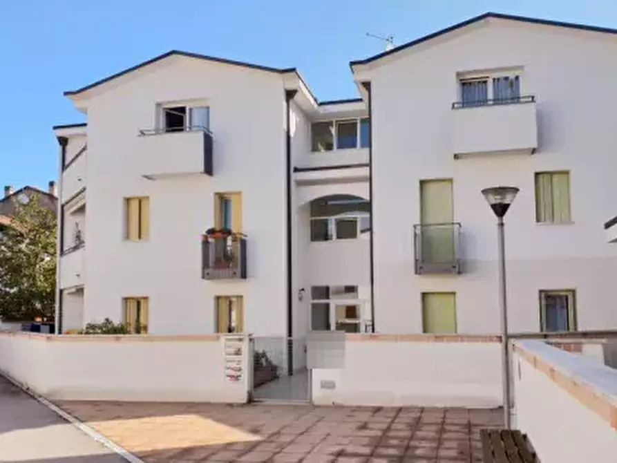 Immagine 16 di Appartamento in vendita  in Sez. Magrè viale Roma a Schio