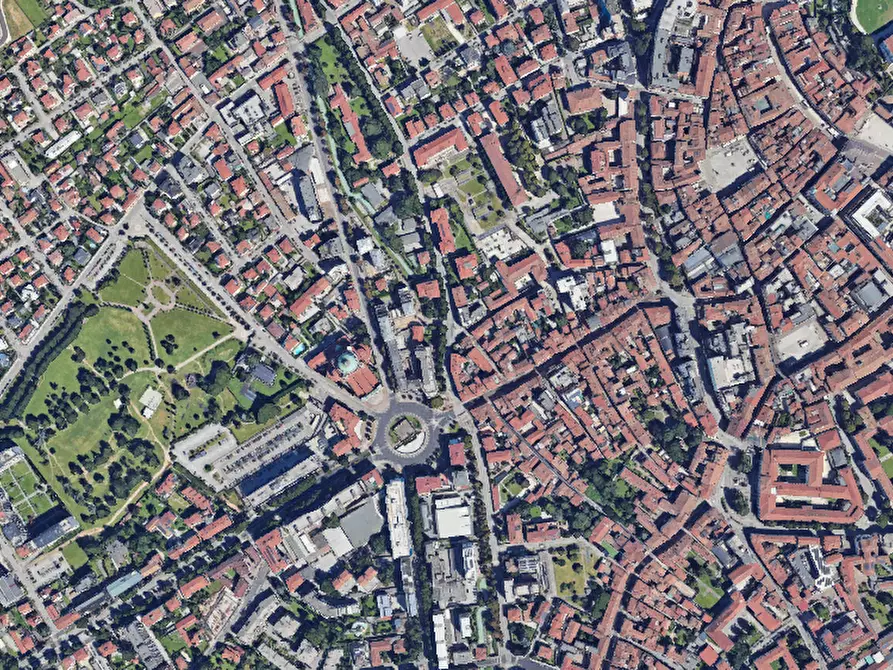 Immagine 5 di Garage in vendita  in Marco Volpe a Udine