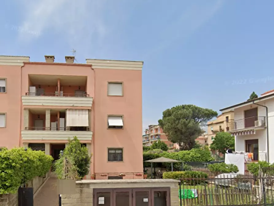 Immagine 1 di Appartamento in vendita  in Via Casalanguida a Roma
