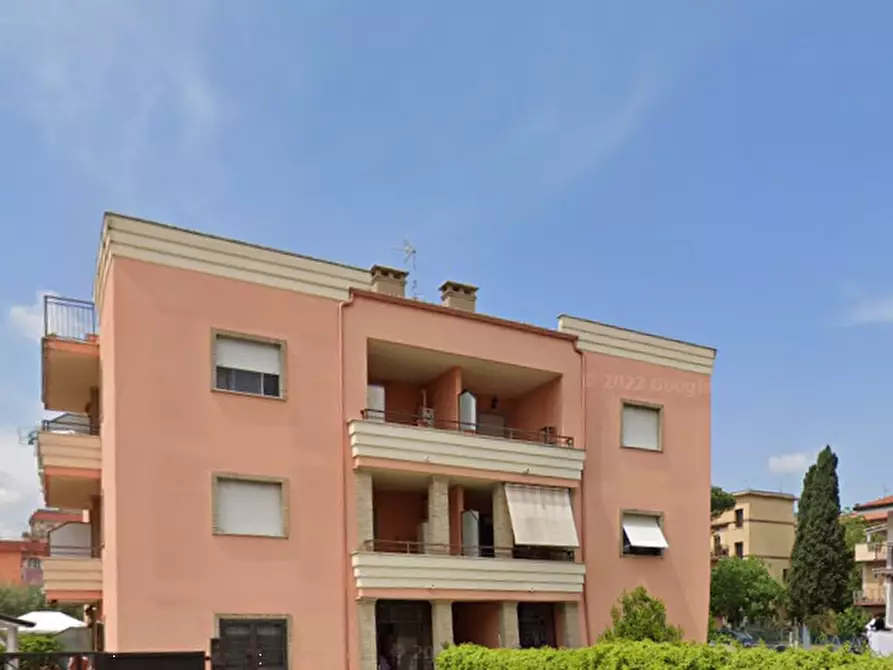 Immagine 8 di Appartamento in vendita  in Via Casalanguida a Roma