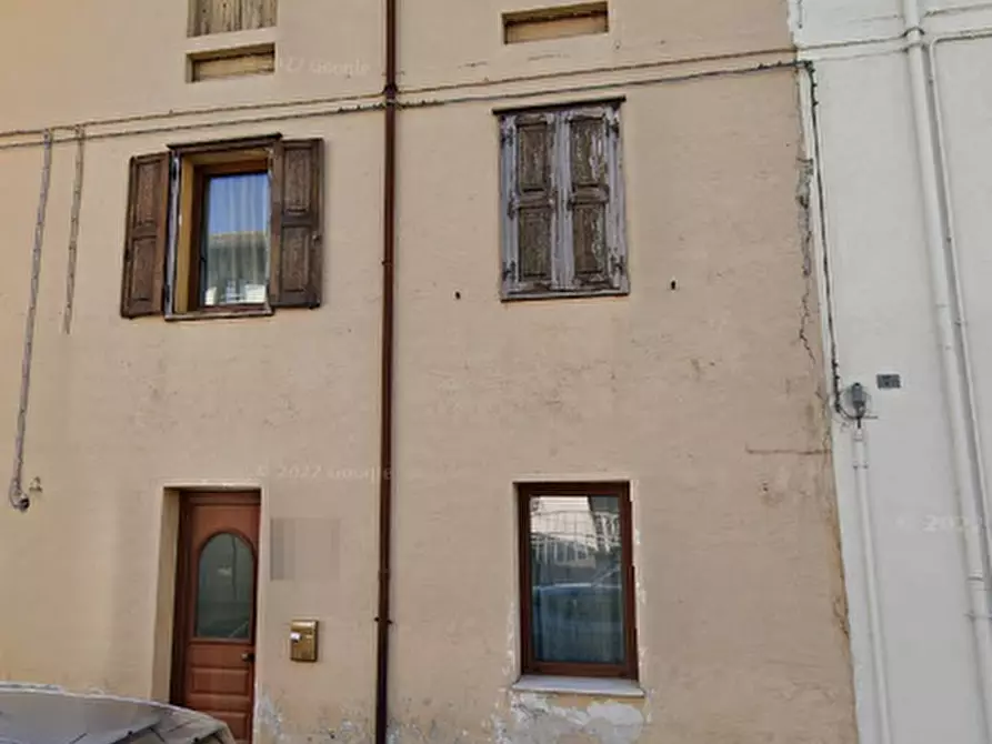 Immagine 1 di Porzione di casa in vendita  in Via Ippolito Nievo a Santa Maria La Longa