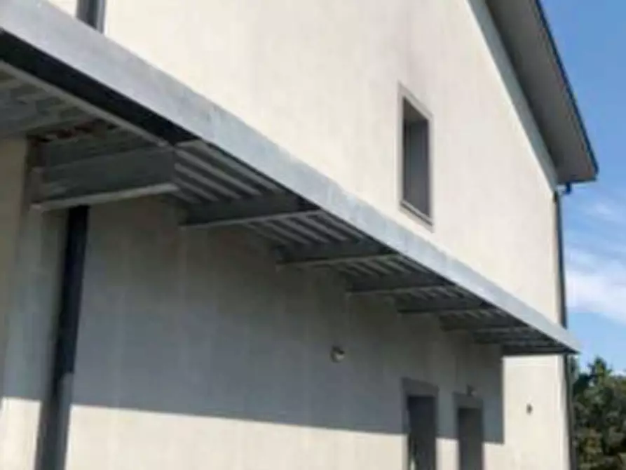 Immagine 6 di Negozio in vendita  in Viale della Stazione a Tarcento