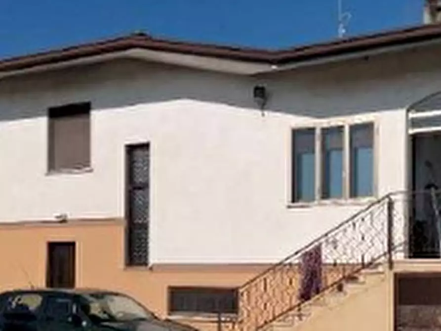 Immagine 5 di Villa in vendita  in Via San Floreano a Santa Maria La Longa