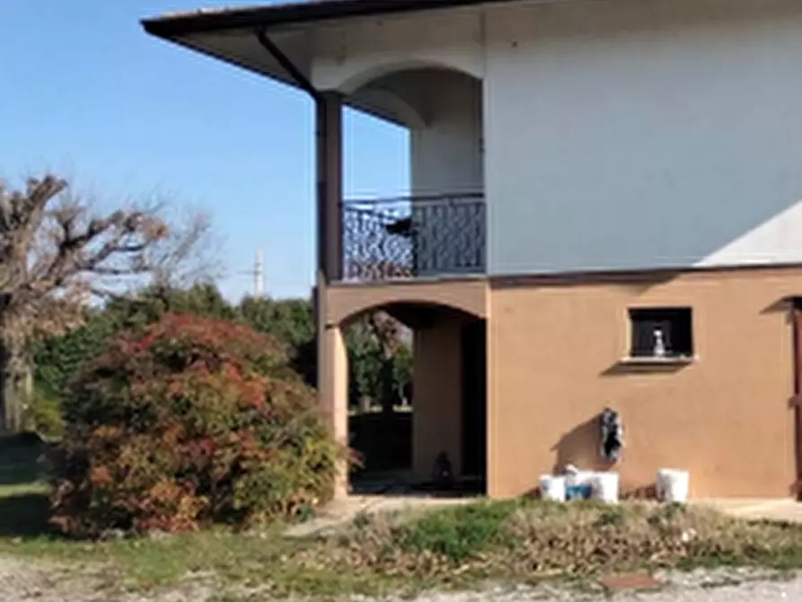 Immagine 20 di Villa in vendita  in Via San Floreano a Santa Maria La Longa