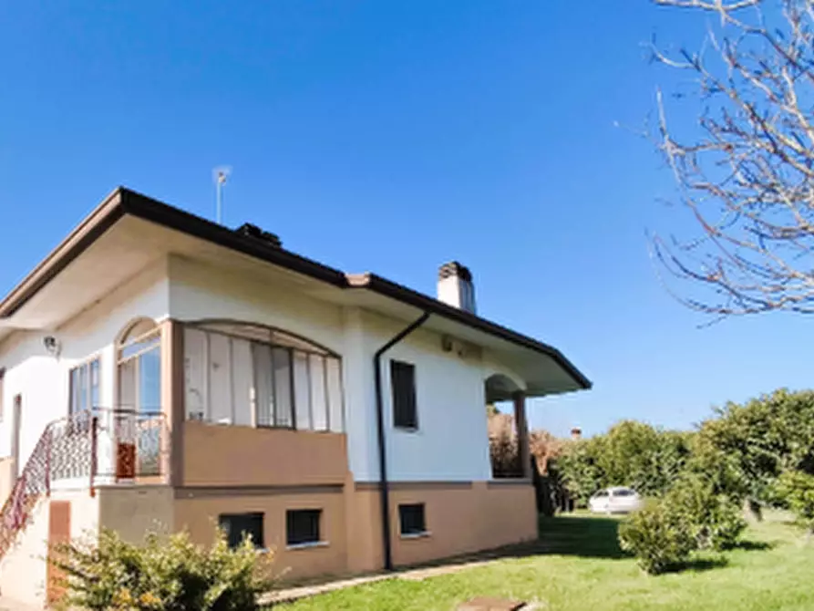 Immagine 25 di Villa in vendita  in Via San Floreano a Santa Maria La Longa