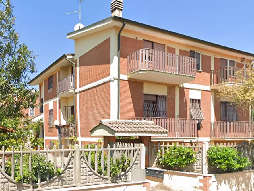 Immagine 1 di Appartamento in vendita  in Via Deliceto a Roma