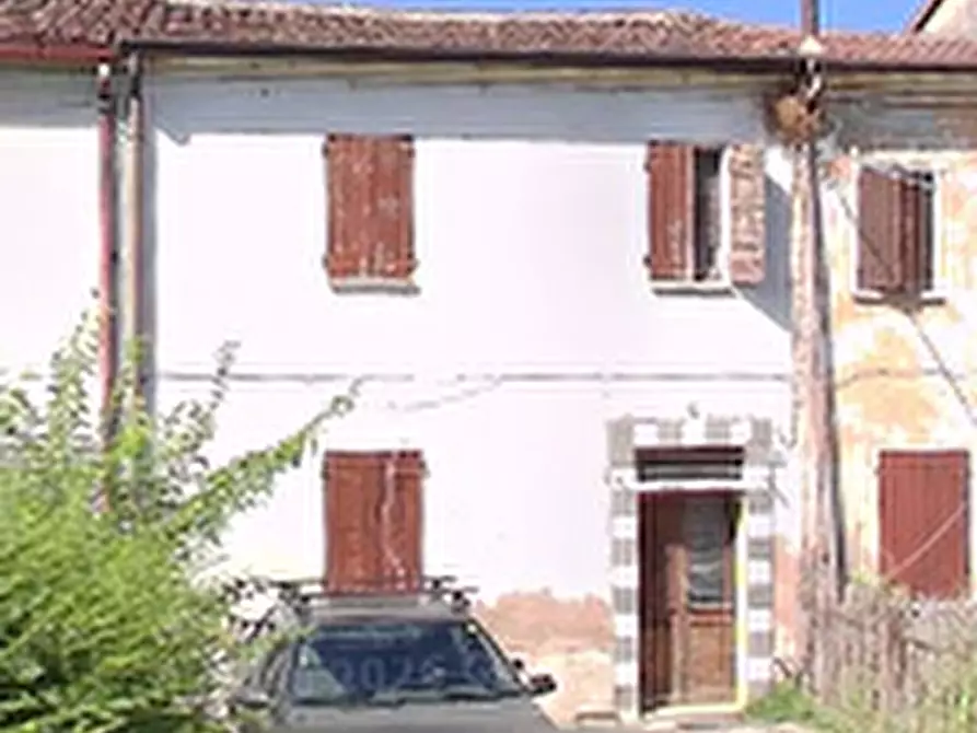Immagine 12 di Porzione di casa in vendita  in Via Randaccio a Roncoferraro
