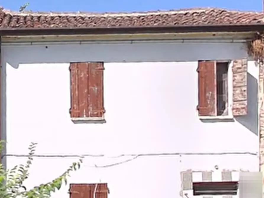 Immagine 14 di Porzione di casa in vendita  in Via Randaccio a Roncoferraro
